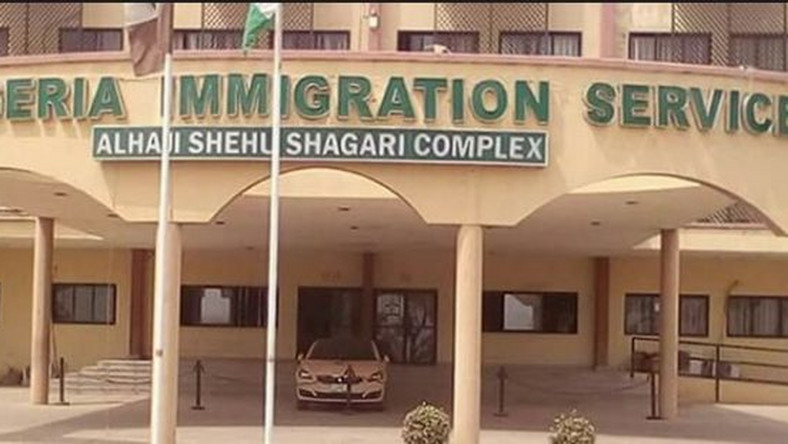 NIGERIA IMMIGRATION SERVICE DEMOTE 14 OFFICERS AND SACKED 4 FOR MISCONDUCT